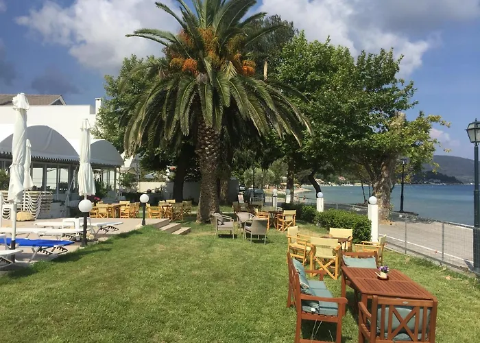 Vournelis Отель