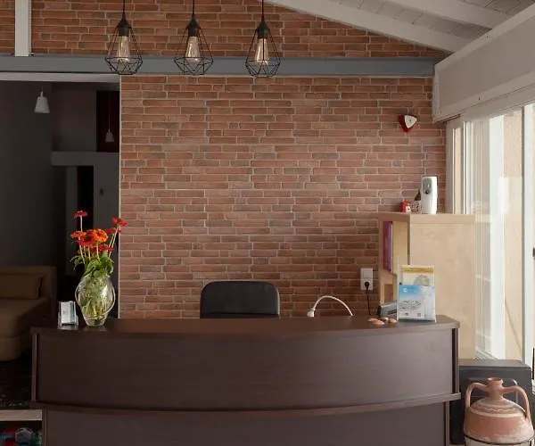 Отель Vournelis