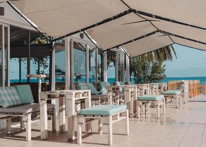 Vournelis Отель 3*